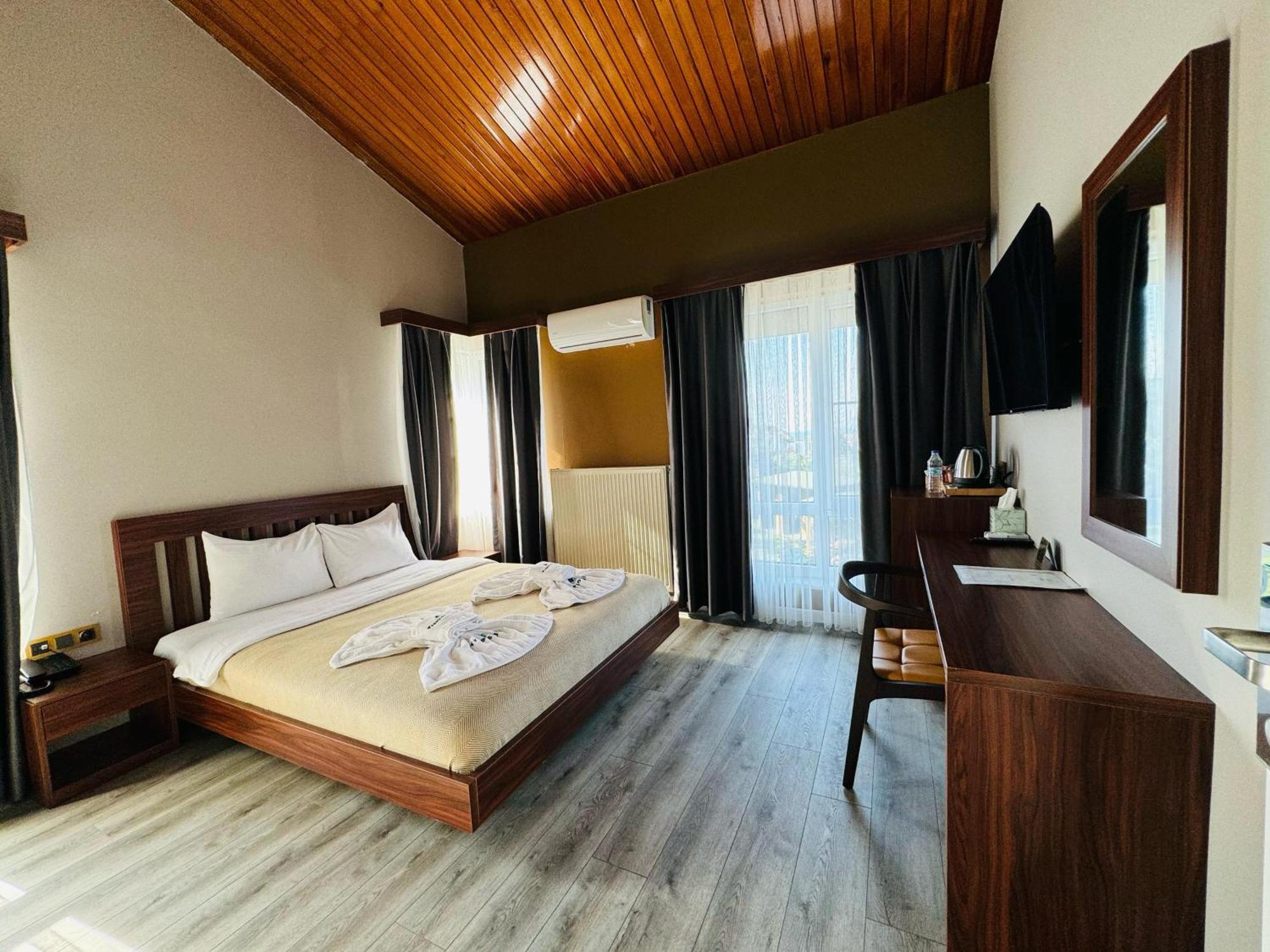 Istanbul Airport Treekos Suite Hotel Karaburun  Exterior photo