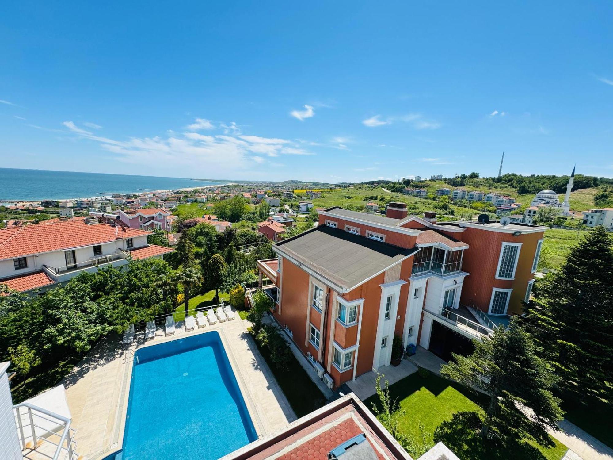 Istanbul Airport Treekos Suite Hotel Karaburun  Exterior photo
